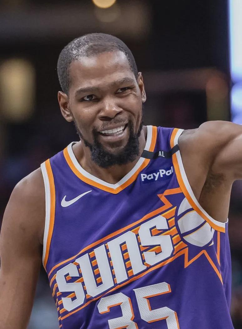 杜兰特与球迷互动揭秘篮网三巨头分崩离析真相！