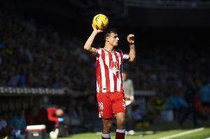 迪马：米兰有意阿尔梅里亚左后卫布比利，身价1500万&amp;巴萨也有意