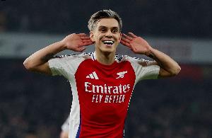 镜报：特罗萨德在进行续约谈判，阿森纳今夏仍可能出售他