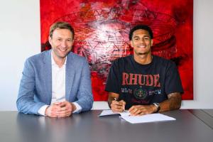 开云-队史标王！官方：药厂签22岁利物浦中卫宽萨，转会费总价3500万镑