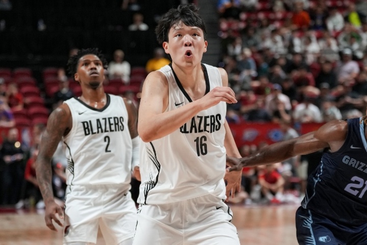 快船记者：开拓者一换下杨瀚森 比赛就开始崩盘了