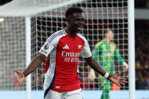 开云体育下载-佩蒂特：萨卡在皇马能轻松赢得位置，若欧冠走得远他就能竞争金球