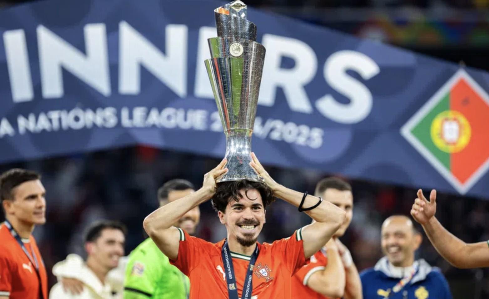 开云体育官网-维蒂尼亚：足球很多时候被简化成数字，我并不喜欢