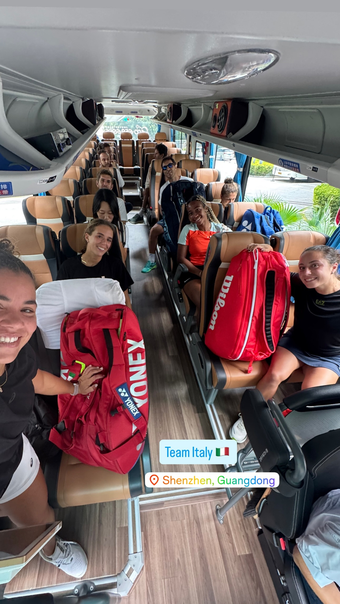 开云-鲍里妮率意大利队抵深备战比利简金杯，1/4决赛将战中国队