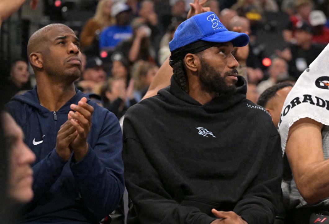 开云体育下载-轰55分！NBA最累超巨，明明可以离开，非要选择忠诚，你该被交易