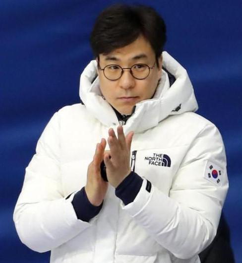 开云体育下载-上任4天即下课，韩国滑冰联盟与主教练金善台解约