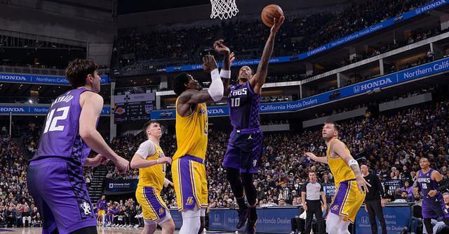 kaiyun-东契奇空砍42+7+8+4 国王三分神准射穿湖人