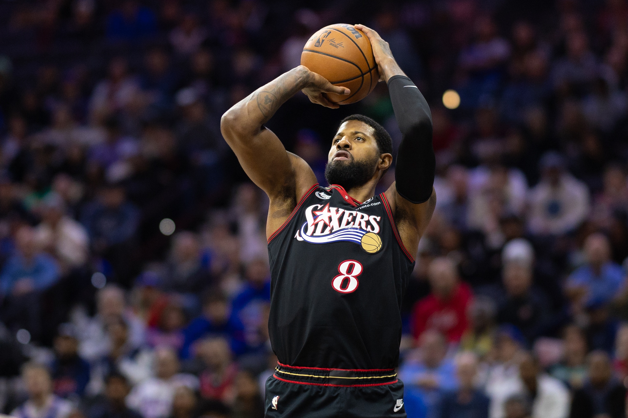 kaiyun-乔治：恩比德马克西是发动机 我会找到自己位置&amp;打出高水平防守