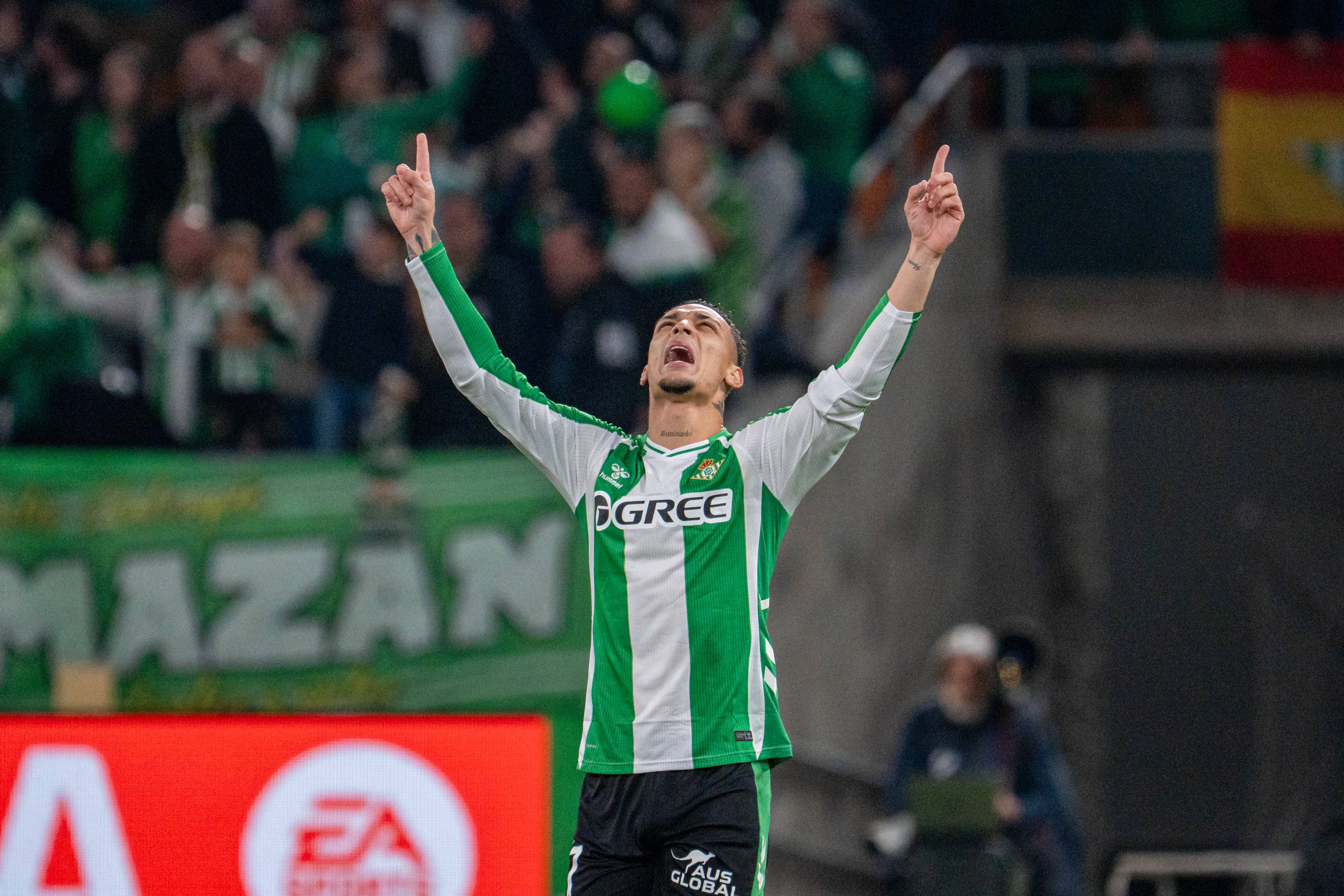 开云官网-马卡：安东尼此前发烧出战德比并进球，现在已康复并恢复团队合练