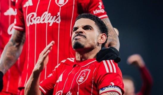 开云官网-吉布斯-怀特:曼城肯定更多地控球,而我们保持耐心把握机会