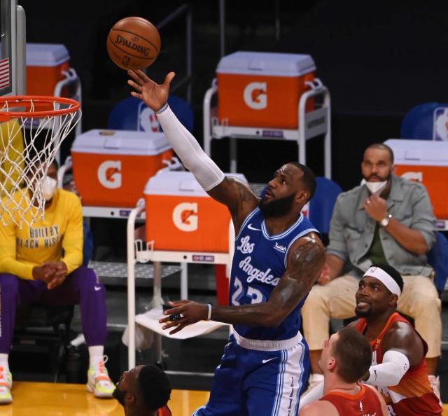 开云体育官网-詹姆斯：全明星像扇了我一耳光 我定会人在心不在